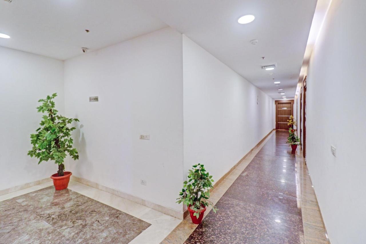 Oyo Townhouse 484 Sanskriti Hotel Delhi  Exterior photo