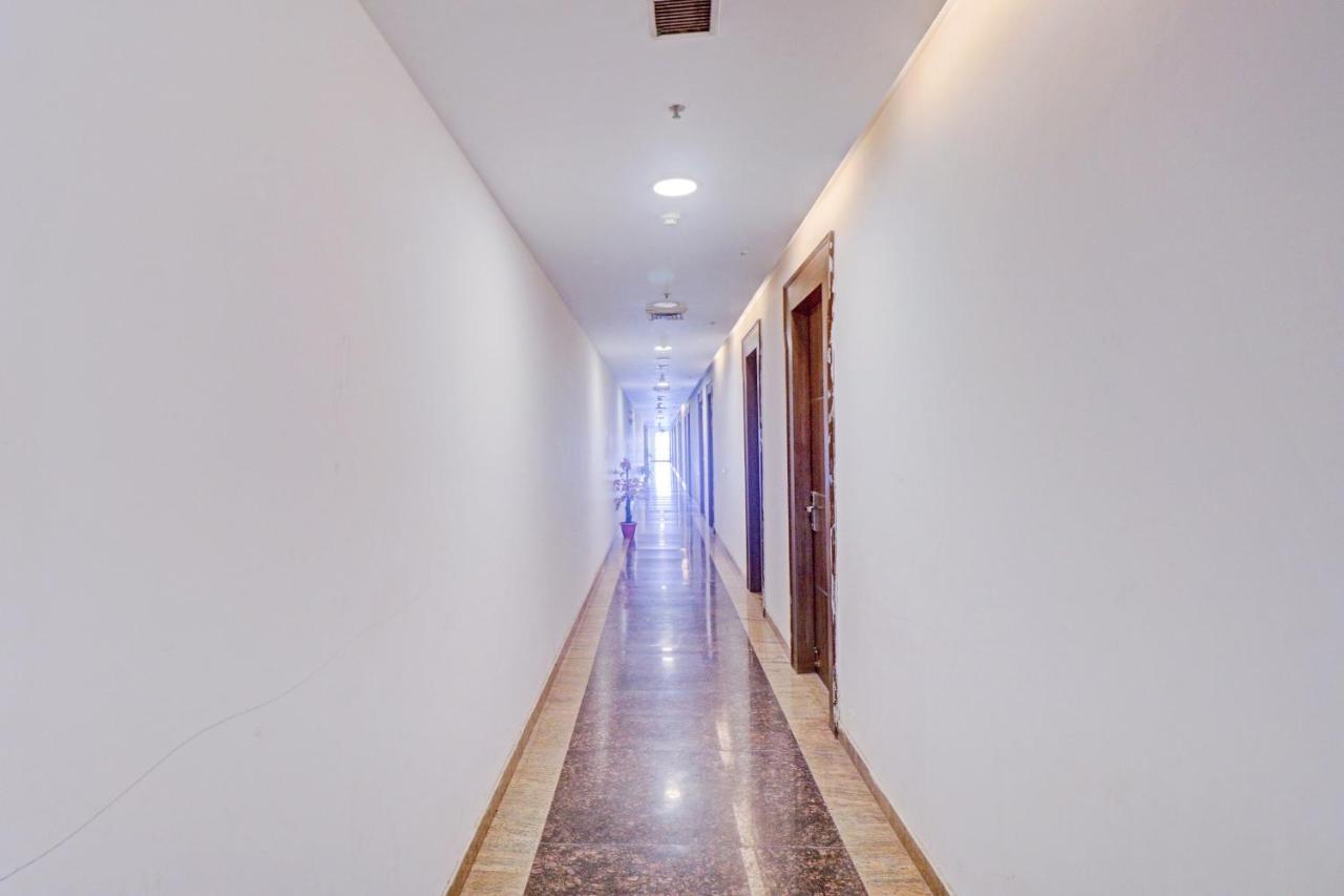 Oyo Townhouse 484 Sanskriti Hotel Delhi  Exterior photo